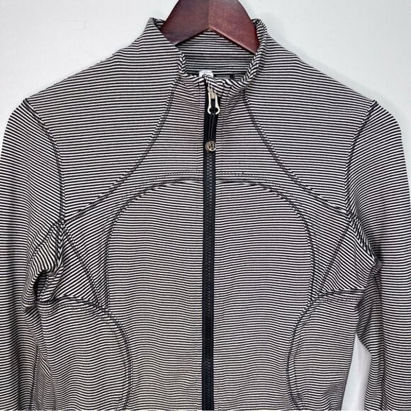 Lululemon Forme Striped Jacket Full Zip Size 6 Activewear Sporty - Picture 7 of 15
